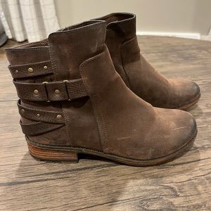 Women’s Sonoma booties size 6.5
